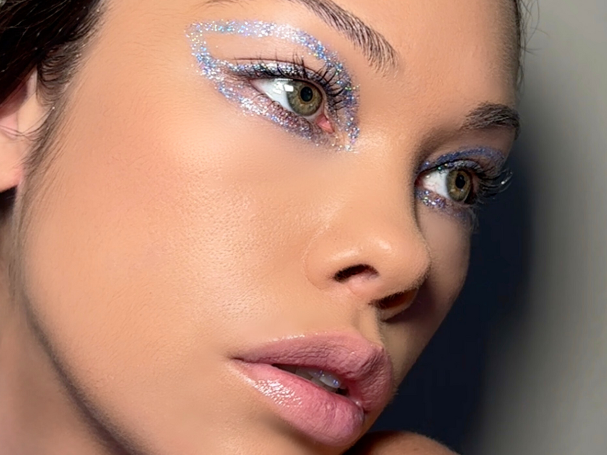 blue glitter makeup